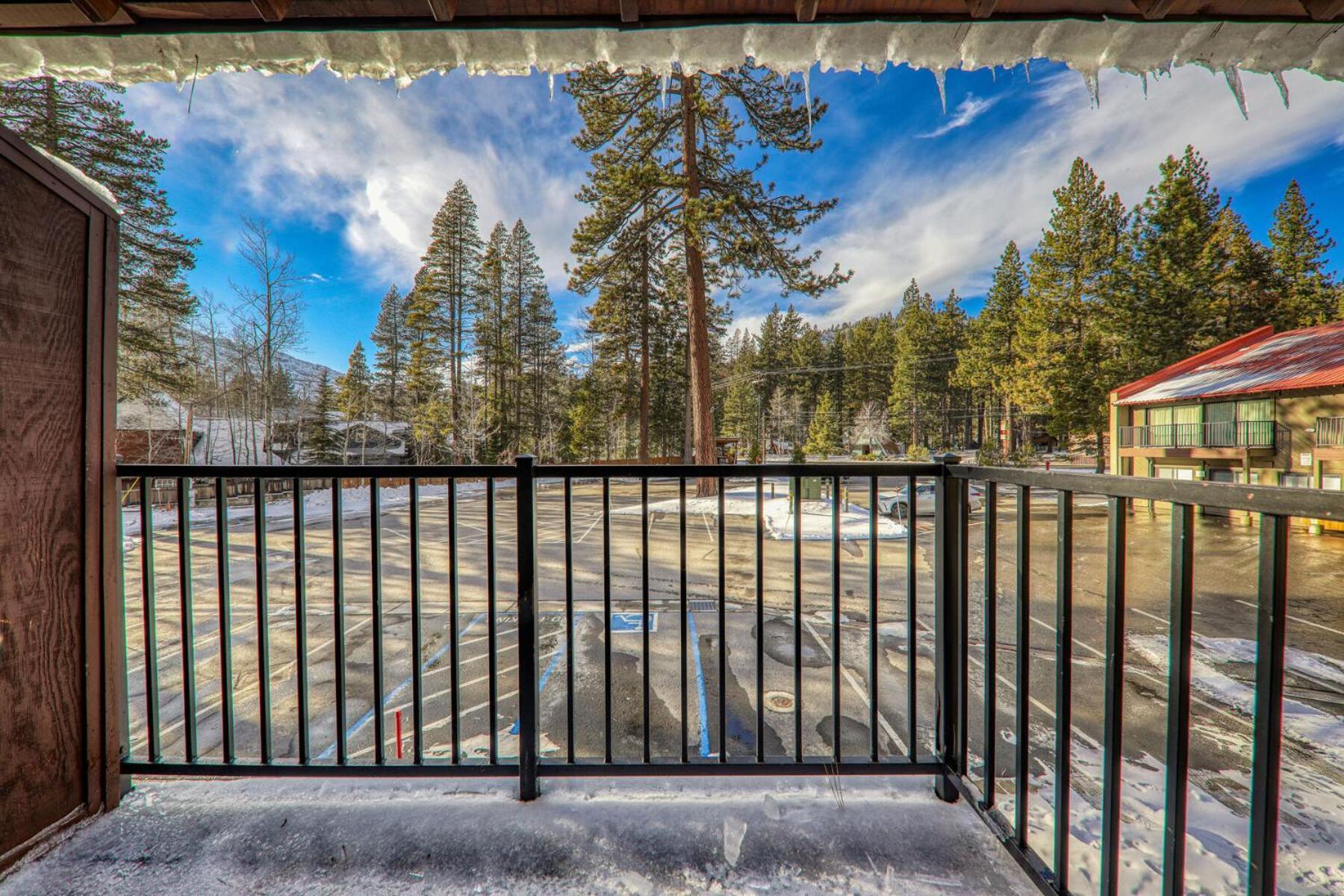 Charming Queen Studio Deluxe W/Balcony #233 At Donner Lake Village Truckee Exterior foto
