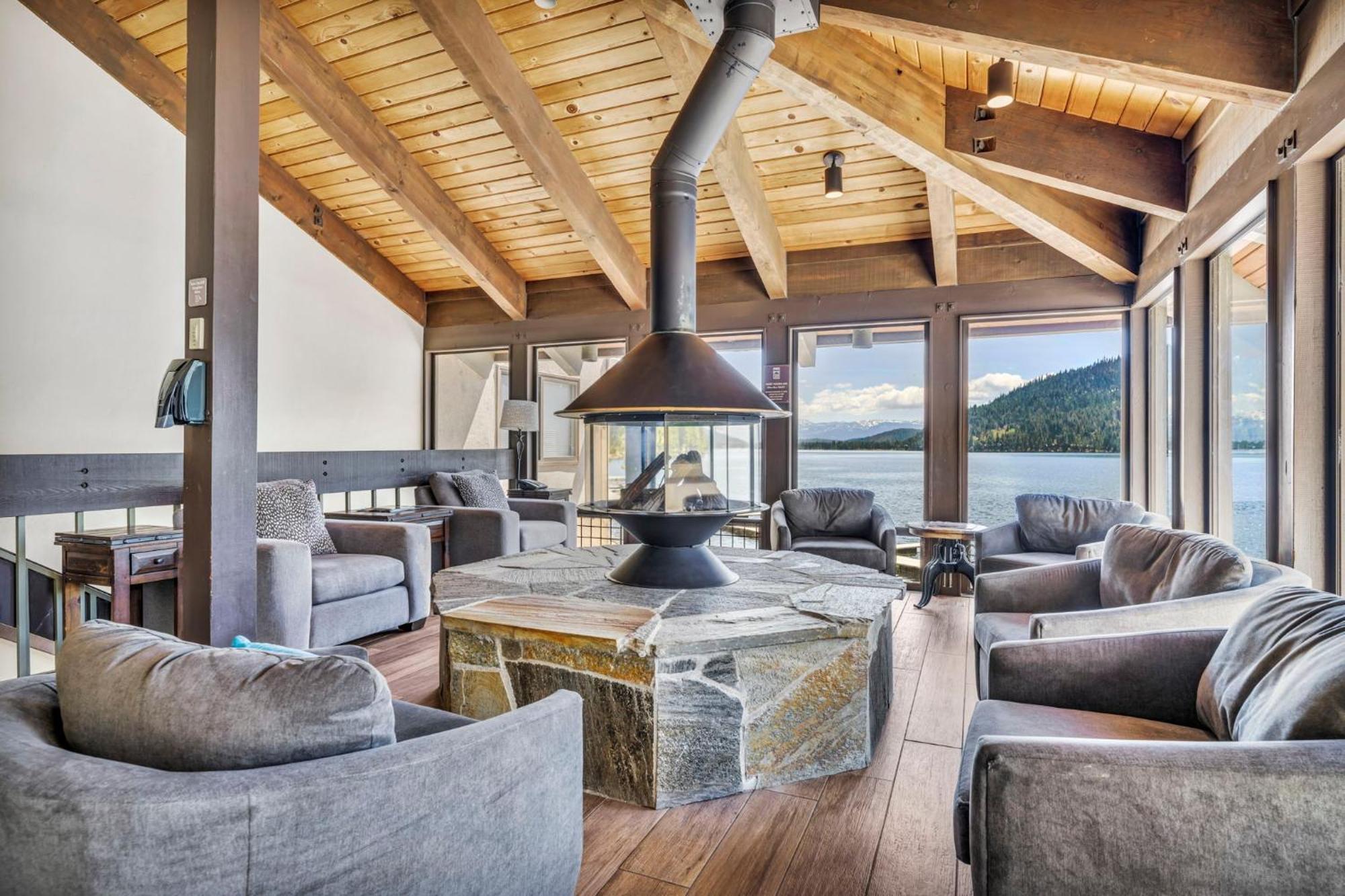 Charming Queen Studio Deluxe W/Balcony #233 At Donner Lake Village Truckee Exterior foto