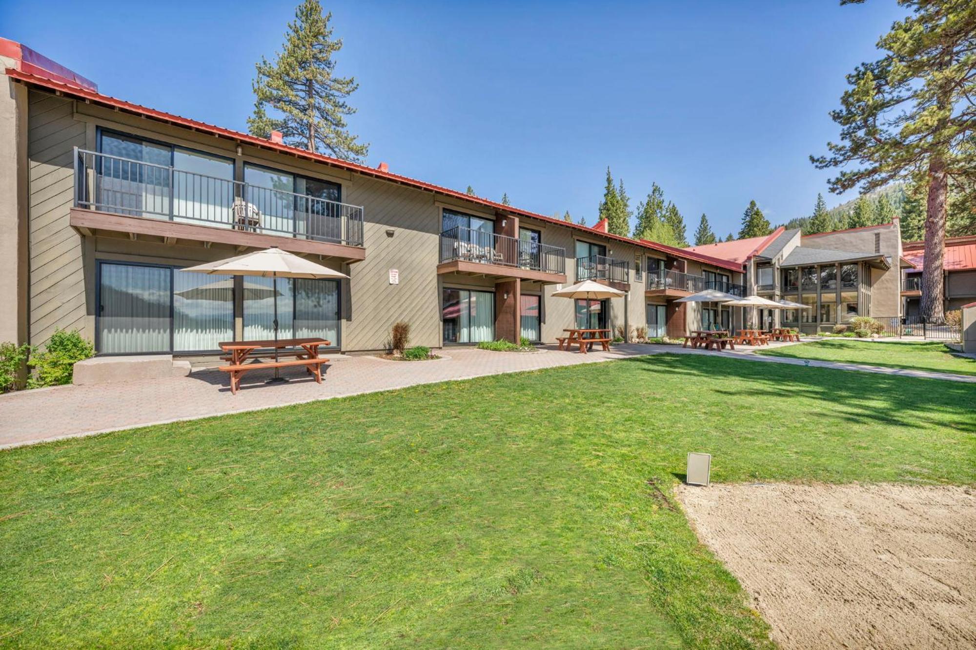 Charming Queen Studio Deluxe W/Balcony #233 At Donner Lake Village Truckee Exterior foto